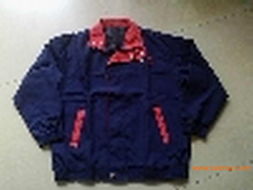 專業(yè)定制，彰顯企業(yè)風采——全方位解析風衣、廣告服、工作服、制服、工衣及普通工裝廠服定做
